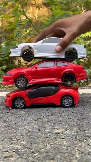 A high-stakes 3-car stack.