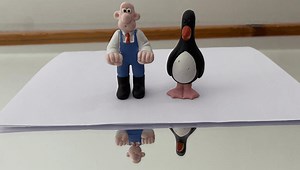 People Are Still Very Confused About How Mirrors Work