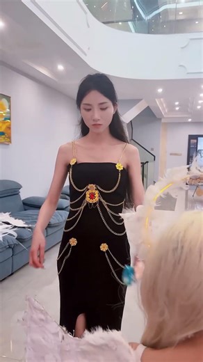 黑天使和白天使被娃娃取代了？#小丑 #天使 #超人不会飞 #kpop #kpopdemonhunters #huntrix