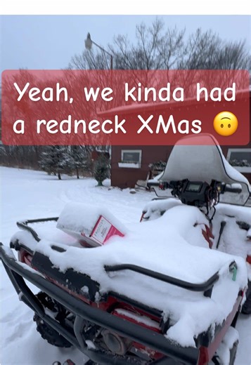 Xmas in the barn the barn this year! #minnesotaxmas #redneck #justanothertuesday