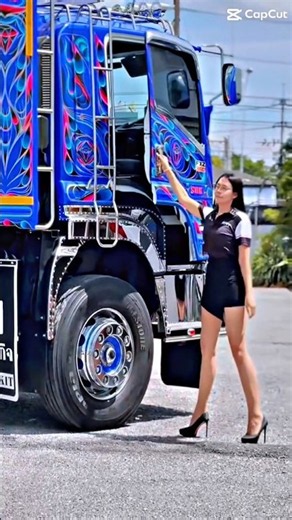 Driver Grill ❤️ | 🚛 Heavy Trucks Passing by – Amazing Truck Collection! 😍