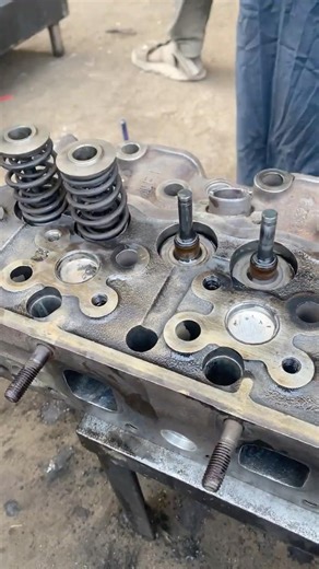 Valve Spring Lock Installation 🔧 Perfect Fit Satisfying Work 😱#engineblock #valve #shorts #viral