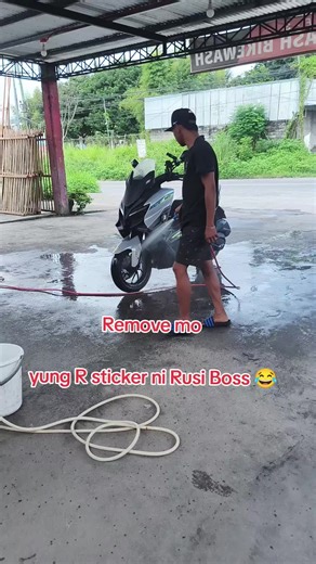 Rusi Sticker Removal Tips for Motorcycles