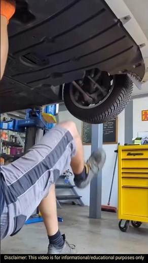Suspension Spring Explodes #mechanic #repair #suspension #car #V8