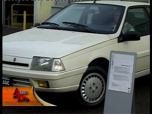 UNA RENAULT FUEGO GTA MAX CON 250 KMS!!! 2012: visitábamos Renault Classic en Francia y nos sacaron esta unidad regalada por Antelo y guardada entre algodones junto a 750 Renault Clásicos. | EDUARDO SMOK