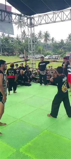 Pencak Silat: Joss Bib dalam Pagarnusa 86