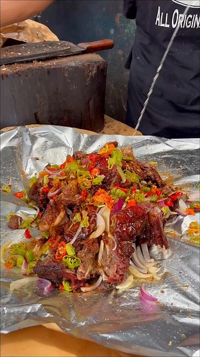 Le Menu du jour 🤤🥘 📞: 0710074407 📍: Angré Nouveau Chu . Graine Queue de bœuf fumé ( foutou/riz) 5000 . Gouagouassou pondeuse fumé (foutou/riz) 3000 . Placali KOPÊ 3000/5000 . Soupe du pécheur ( Attieké, Attieké rouge, riz) 10000 . Lafri poulet 5000/10000 . Lafri pondeuse 6000 . Lafri poisson 7000/10000 . Lafri pintade 7000 . Poisson grillé/sauté 7000/1000 . Poulet sauté/Grillé 3000/6000 . Gambas sauté 10000 . Queue de bœuf sauté 10000 . Kedjenou pondeuse 5000/10000 . Kedjenou Pintade 6000/12