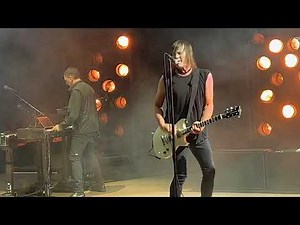Nine Inch Nails - Head Like A Hole (Live) 4K