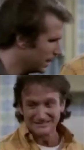 Fonz sets Mork up... and this is his *alien* response?! 👽😂