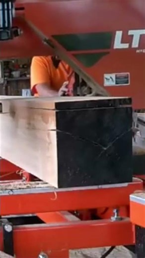 2 board off the top #lt35hd #woodmizersawmill