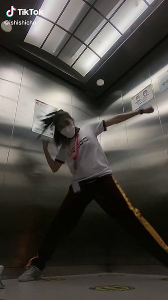 Elevator Dance Routine: Unique Moves and Style