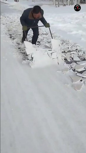 unique snow removing in japan