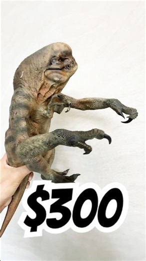 $5 vs $300 Distortus Rex