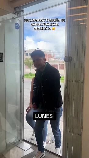 👉 Combo 15 Alitas: 15 alitas papas ensalada por $10.25 👉 Combo 30 Alitas: 30 alitas papas ensalada por $18.99 ¡Ven con tu familia y amigos, comparte la experiencia y disfruta de un jueves lleno de sabor! 🎉 📍 Encuéntranos en: \t•\tPuyo: Calle 13 de abril, sector Empresa Eléctrica \t•\tRiobamba Norte: Av. 11 de noviembre y Alfredo Pareja \t•\tRiobamba Sur: Av. Leopoldo Freire y Quito \t•\tTena: Av Muyuna (Frente al Parque Lineal) 👉🏽 Haz tu pedido aquí: https://linktr.ee/alitaslegendarias