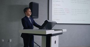 Smart Teen Boy präsentiert Informatik-Projekt im: Stockvideos & Filmmaterial (100 % lizenzfrei) 3556715231 | Shutterstock