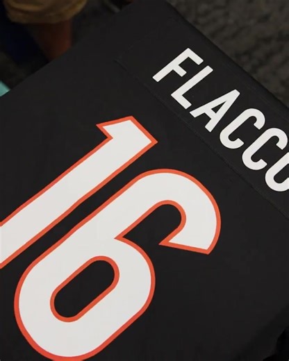 First look at Joe Flacco's Bengals jersey #WhoDey (Video: Cincinnati Bengals) | FOX19