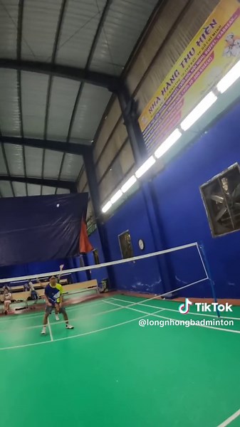 Cây Vợt Kumpoo K520 Pro: Review Chi Tiết Cho Người Mới Chơi