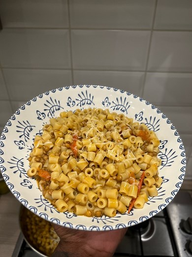 Pasta e lenticchie, la ricetta originale (veloce, facile e saporita) | Italian food