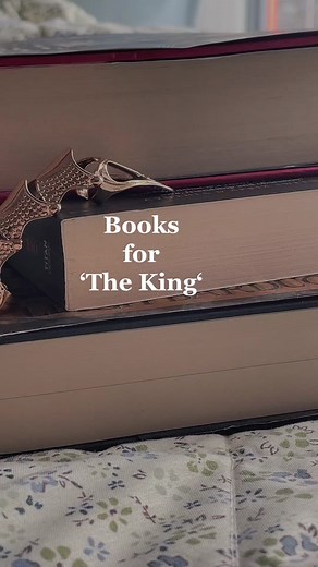 the King ⚜️ book recommendations #booktok #books #bookrecommendations #kingpoetsoldier #theking #danceofthieves #ifwewerevillains #kingofscars