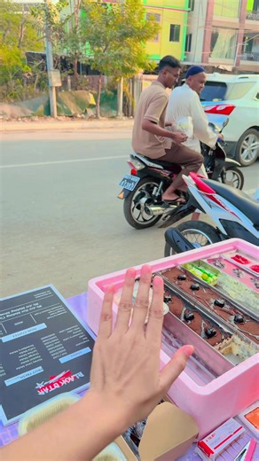 အဲ့လောက်ကြီးတိုးပီးမဝယ်ကြပါနဲ့ရှင့်😁#osm #cake #fyp #MDY #tiktok