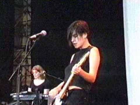 Elastica - Waking Up (live)