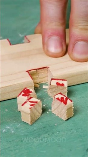 DIY Phone Stand 📱 Create Your Own Stylish Holder! 🛠️