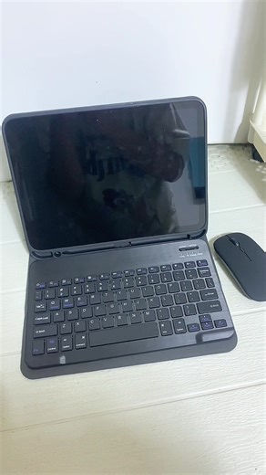 iPad A16 11th Gen Magnetic Case with Keyboard and Mouse