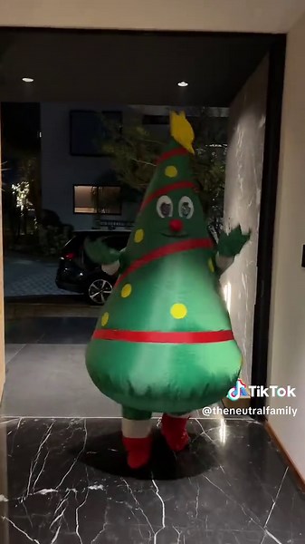 #chritsmasvibes #christmas #friendshipgoals #fiestatematica #amigas