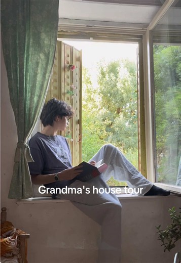 Grandma's house tour: cozy home walkthrough and memories