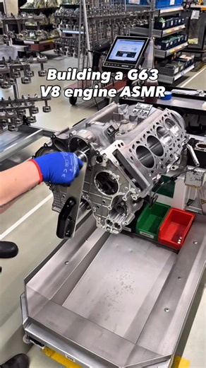 AMG engine ASMR Behind the scenes at Mercedes-AMG engine factory in Affalterbach where every engine is hand built by 1 single person. 1 (wo)man 1 engine philosophy - proper LEGO set for adults. Do you think you could build that too? 👇🏼 | Mr.Benz