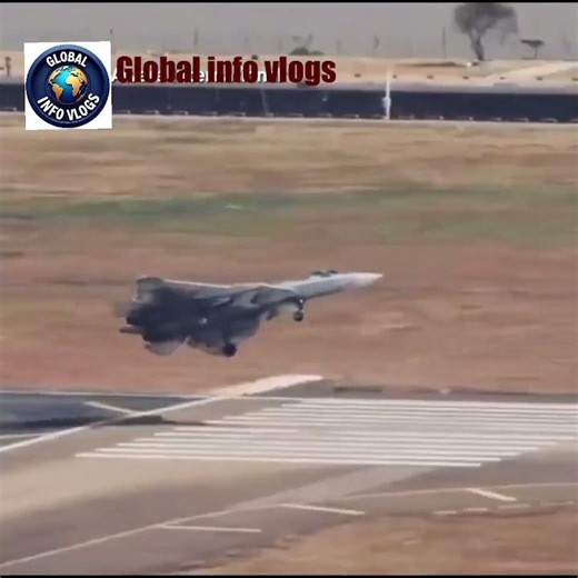 Crazy Jet Landing Caught On Camera! #military #airforce #aviation #automobile #army