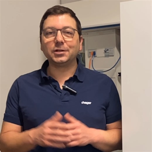 Keine Sonne? Kein Problem für flow von Hager! 💪 Denn das Energiemanagement-System beherrscht dynamische Stromtarife.⚡️Heißt: Der Energiespeicher wird dann geladen, 🔋 wenn für Netzstrom die Kosten im Keller sind. 〽️ Mehr über dynamische Stromtarife hier: 🔗 https://hager.click/dynamische-Stromtarife-nutzen | Hager