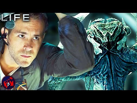 ALIEN vs RYAN REYNOLDS with Flamethrower - LIFE