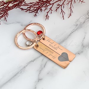 Heart Keychain Set, Personalized Name Keyrings With Birthstone, Set of 2 Keychain for Couples, Valentine's Day Gift - Etsy
