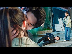 CEO Rushes to Kiss Cinderella Passionately, Only to Be Thrown Down by Her Shoulder Toss