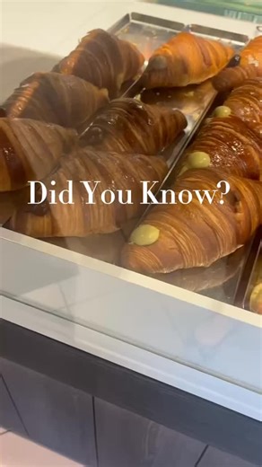 This is a brioche. Not a croissant. And yes, it matters! Living in Italy teaches you that food isn’t just food—it’s culture. And getting it right matters 🇮🇹 Italians don’t use the word “croissant” for their breakfast pastries. They say “brioche” or “cornetto.” And there’s a reason: they’re different. Brioche: Soft, slightly sweet, cake-like texture. Often filled with cream, Nutella, or jam. This is what most Italians eat for breakfast with their cappuccino. Croissant: Flaky, buttery, layered p