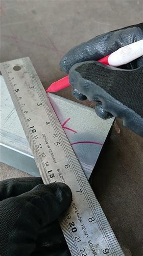 Trick to determine a 45° angle using the thread formula #tricks #tips #diy #welding #welder