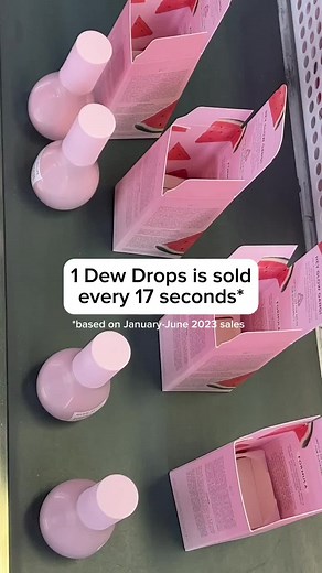 with a formula so good, no wonder it's a bestseller 🤭 #glowrecipe #viralskincare #tiktokmademebuyit #glowrecipedewyou