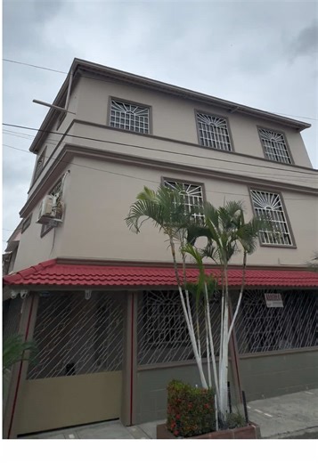 Alquiler moderno departamento en Urdenor, Guayaquil