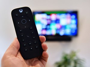 The Xbox Series X and Xbox Series S still have IR receivers, will work with Xbox One Media Remotes