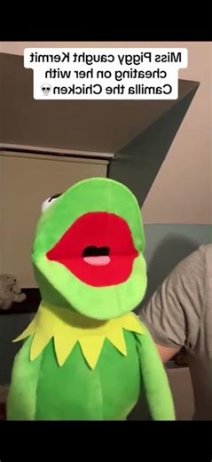 Twilight Sparkle (MLPEG) Beats Kermit The Frog (pmeskell)