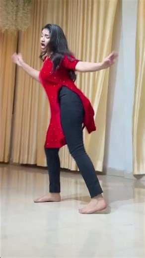 Dil_deewana❤️😍#trendingshorts#beginnersdancesteps#easydancesteps#viraldance#90shindisongs#dance