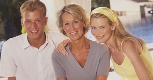 \"Ode an die Familienferien\": Auf süßen Fotos zeigt sie ihren Bruder und ihre Mama
