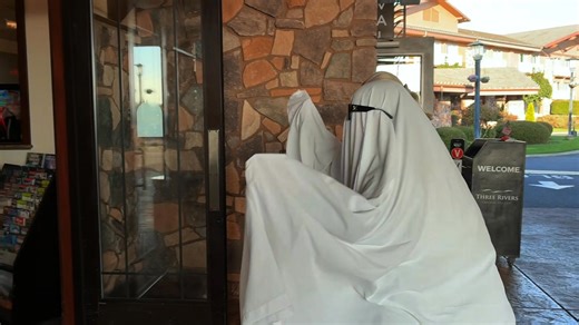 Spreading a little spooky cheer your way — wishing everyone a safe and happy Halloween! 👻✨ | Three Rivers Casino Resort