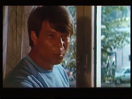 Les Loups Entre Eux | movie | 1985 | Official Trailer