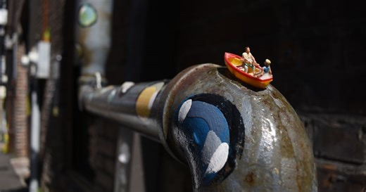 Miniature art transforms an alley into a surrealist wonderland at ‘Mississippi’s Tiniest Museum’