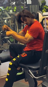 Azar Ajju #facebookreelsviral #trendingreel #indiareel #bodybuilder #trendingsong #facbookpage #fitnessfreak #trendingreel | Azar Ajju