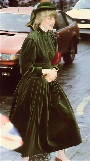 ⭐️ A Shy Smile That Moved the World — Diana’s Gentle Strength🇯🇵 世界を動かした控えめな微笑み ― ダイアナの優しい強さ