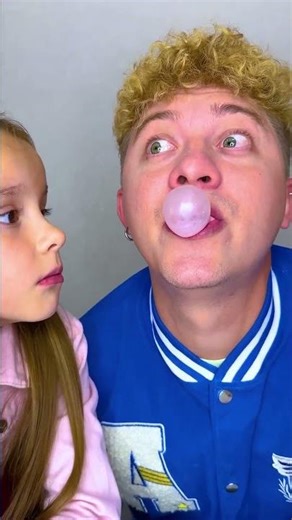 Bubble Trouble: The Ultimate Chewing Gum Challenge! 🎉