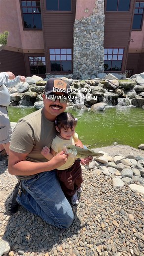 worth the wait 🎣 such a cute experience @bassproshops | fishing at bass pro shop